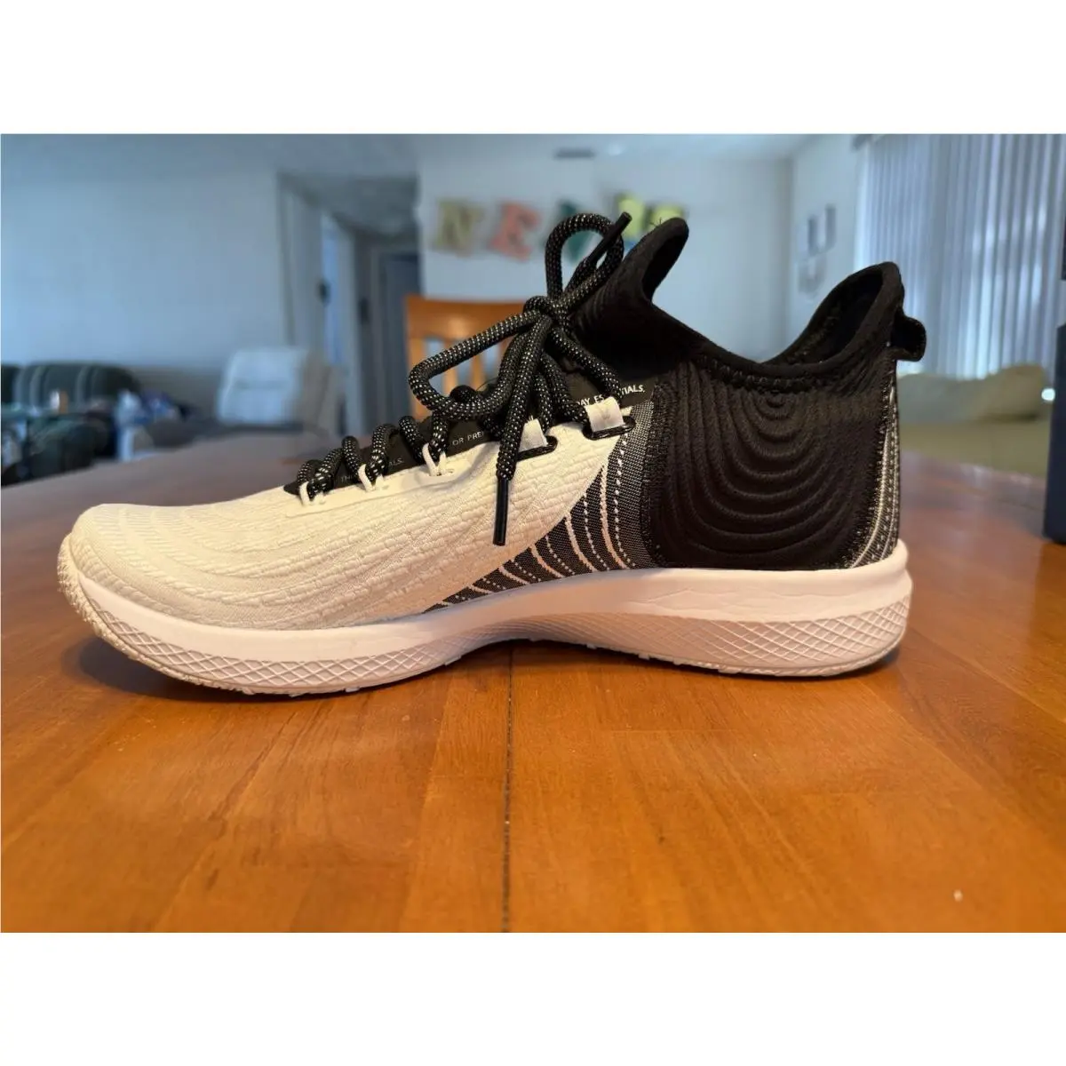 Under Armour shoes - UNDER ARMOUR BRYCE HARPER 4 TURF - White/Black 3
