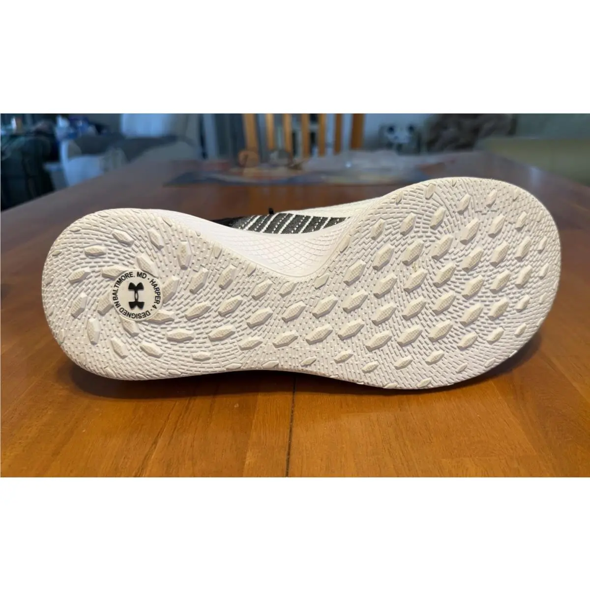 Under Armour shoes - UNDER ARMOUR BRYCE HARPER 4 TURF - White/Black 6