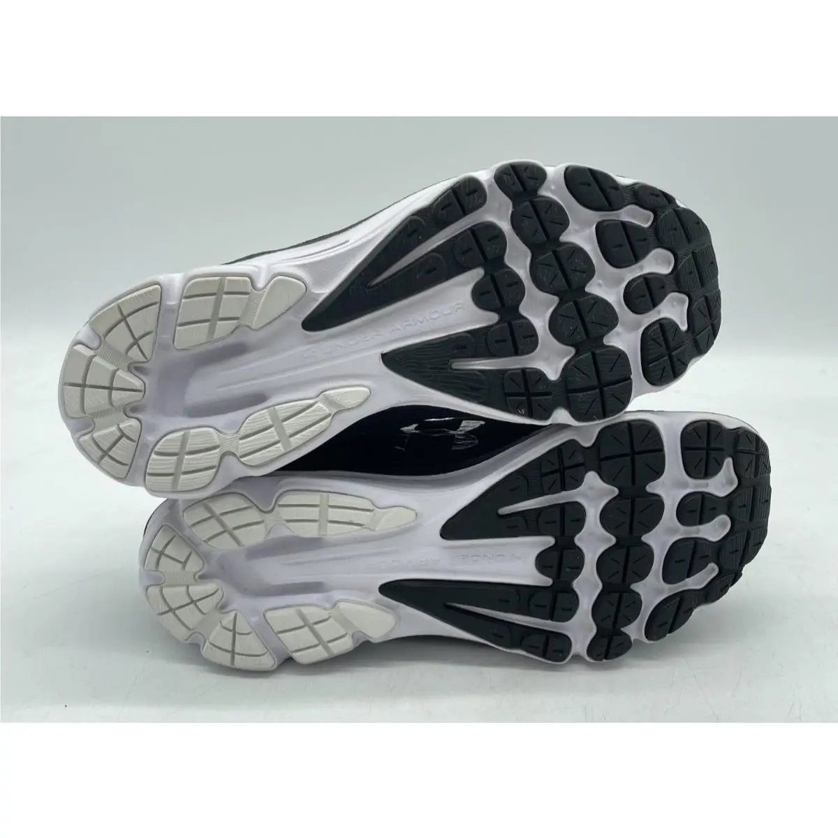 Under Armour shoes - 3026501001 - 3026501-001 - Black (UPC: 194514730376) 1