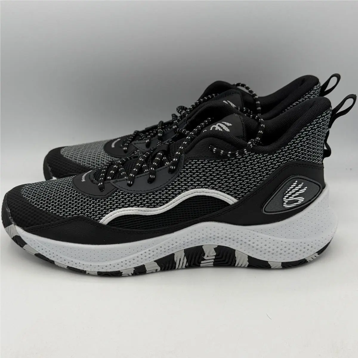 Under Armour shoes - Curry 3Z 24 - Curry - Black 1