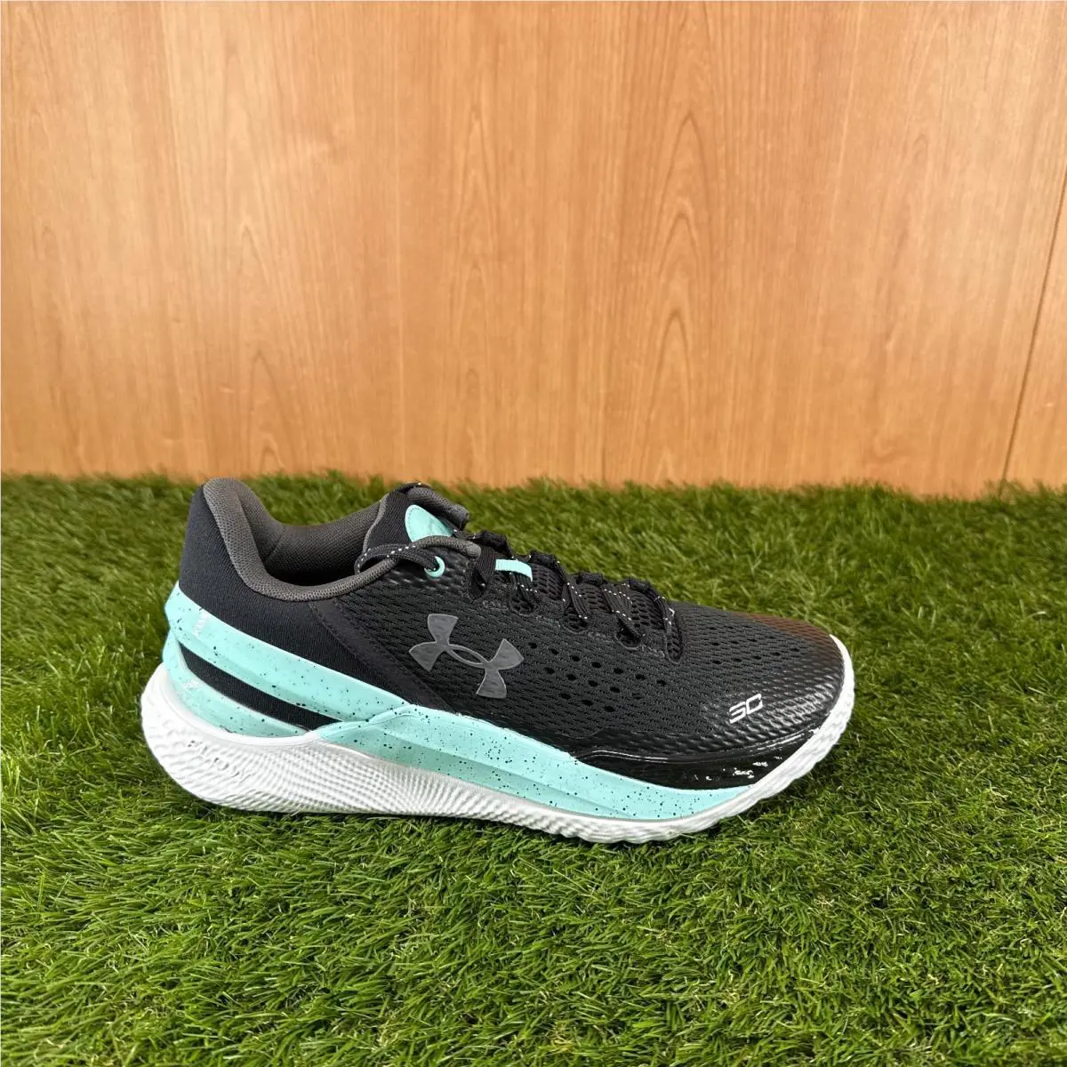 Under Armour shoes - Under Armour Curry 2 Low Flotro - 3026276-001 - Black (UPC: 196883812417) 1