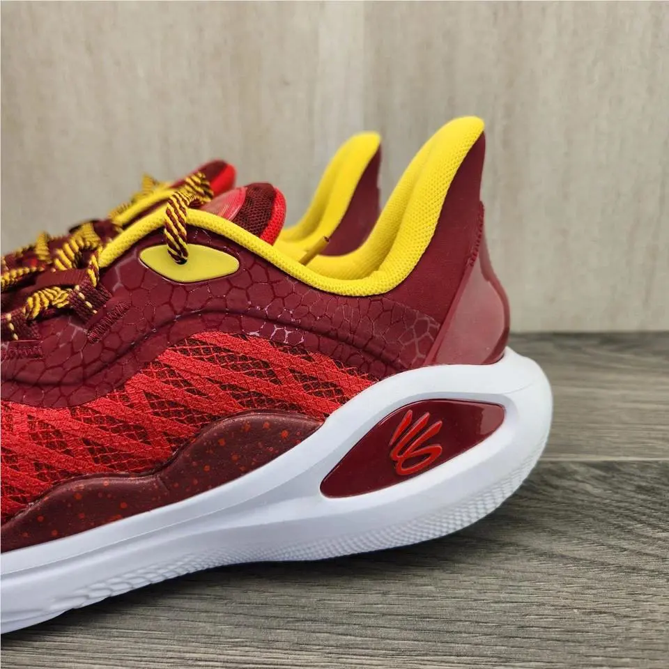 Under Armour shoes - Under Armour Charged Lightning - Charged Lightning - 1285681-600 - Red 4