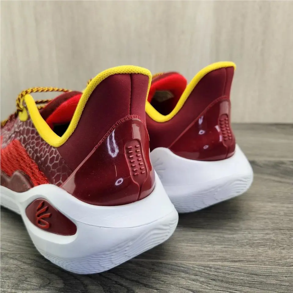 Under Armour shoes - Under Armour Charged Lightning - Charged Lightning - 1285681-600 - Red 5
