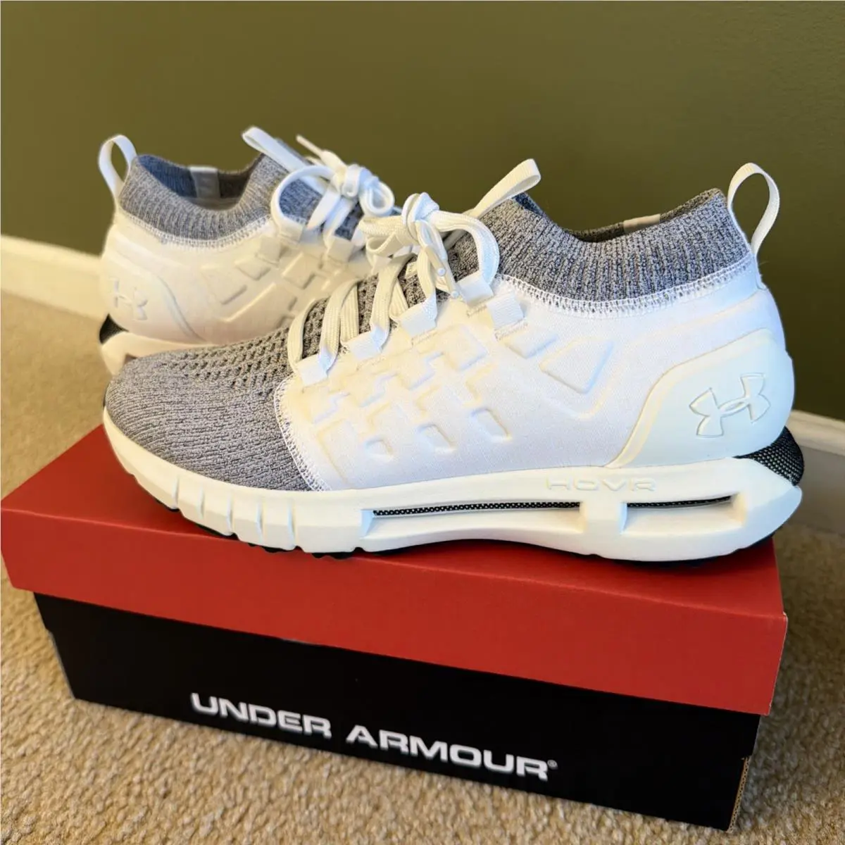 Under Armour shoes - HOVR Phantom 1 White Metallic - 3028384-101 - White 0
