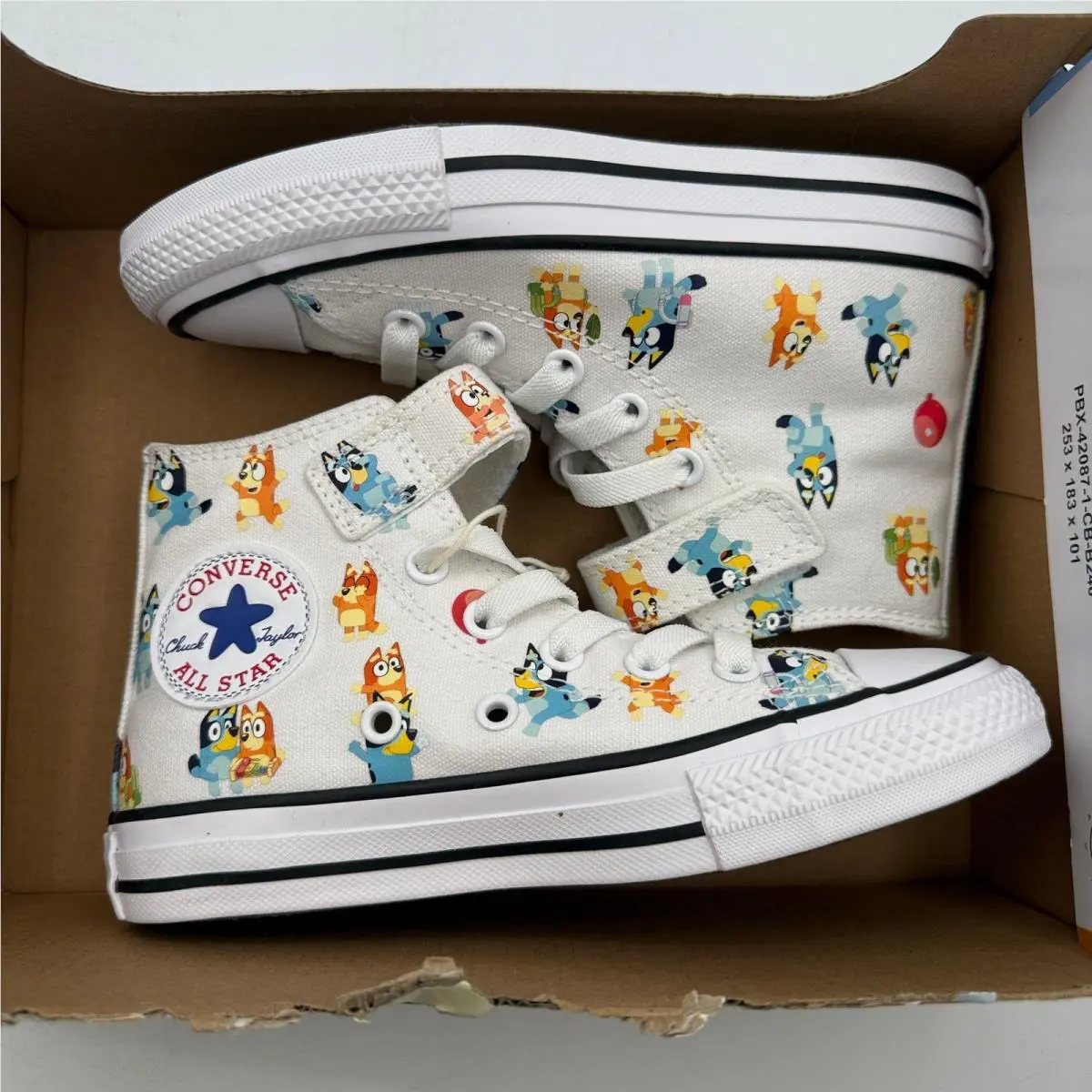 Converse shoes - Chuck Taylor All Star 1V Hi - White 5