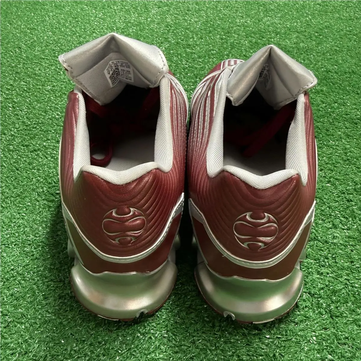 Adidas shoes - Predator Megaride Burgundy Silver Metallic - JS1554 - Blue 3