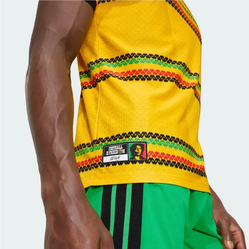 Adidas clothing - GY780 - GY780 - Bold Gold 4
