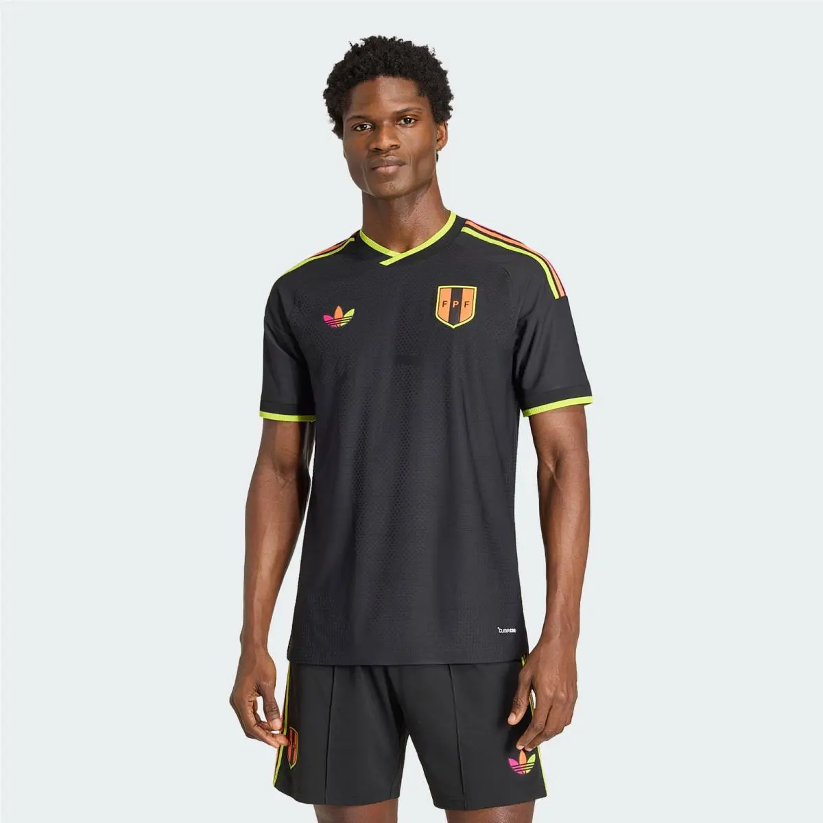 Adidas clothing - VD930 - VD930 - Black 5