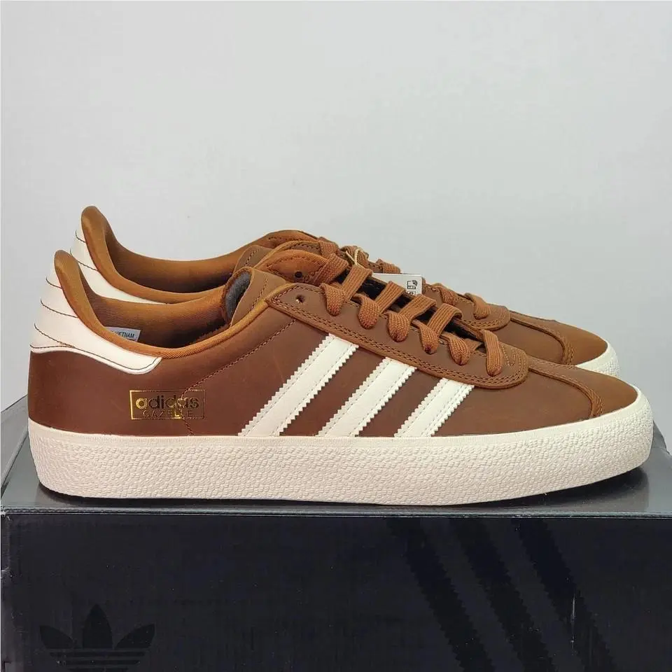 Adidas shoes - adidas Gazelle - Gazelle - HQ7547 - Brown 2