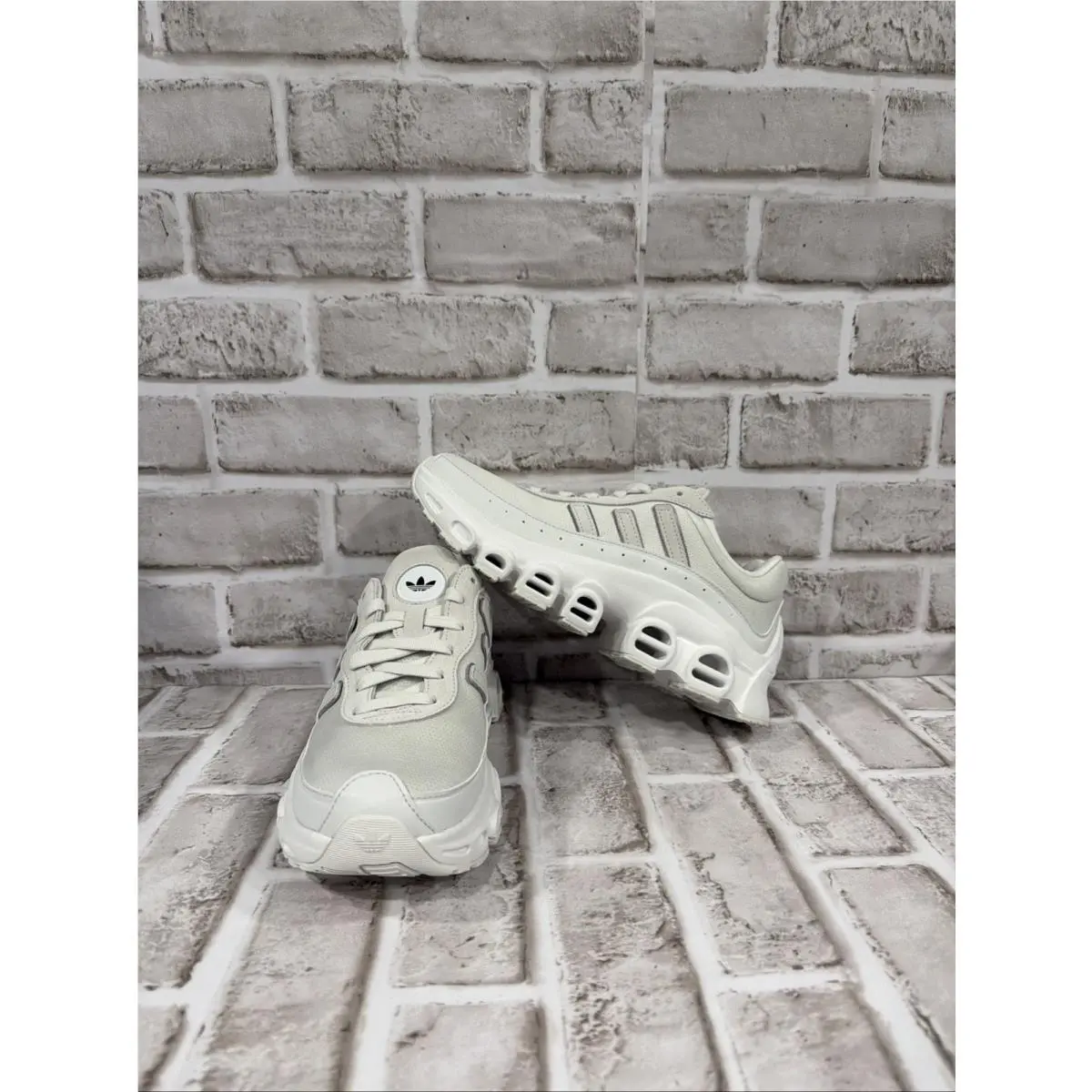 Adidas Adifom Megaride J White/gray Youth Sneakers JH6513 Size 5