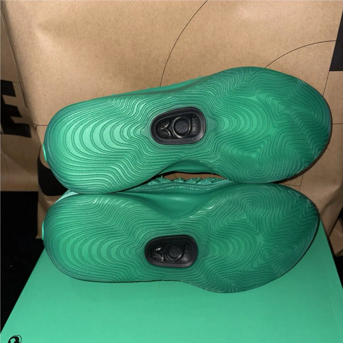 Nike shoes - Nike KD 18 - IU3108-300 - Green 4