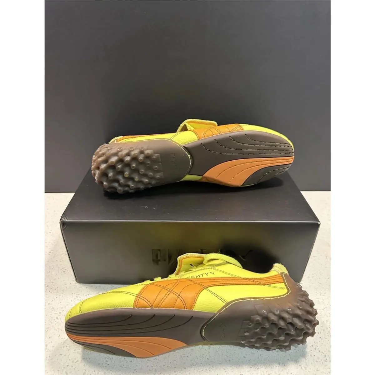 Puma shoes - Avanti LS Stitched - Avanti Stitched - 404814 02 - Yellow 0