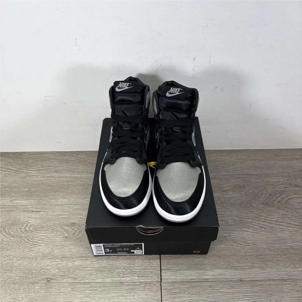 Nike shoes - Air Jordan 1 - Air - FD5304010 FD5304 010 - Black, Medium Gray - White (UPC: 0197600479296) 4