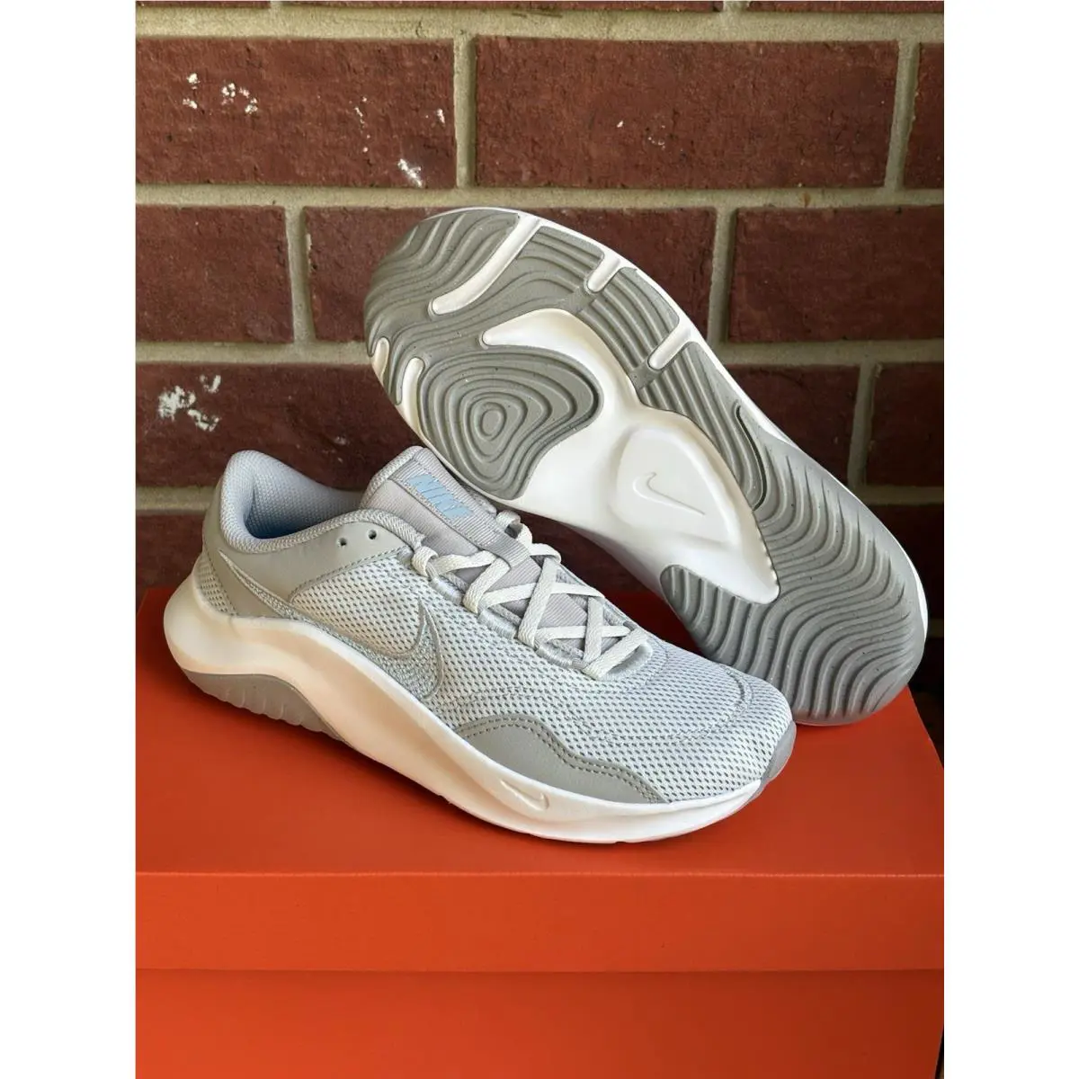 Nike shoes - Nike Legend - Legend - DM1119-008 - Gray 1