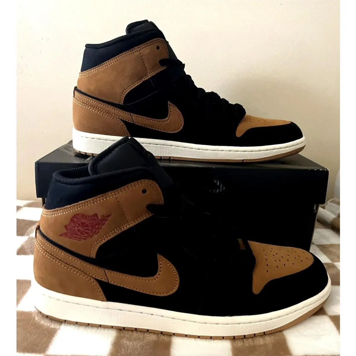 Nike Air Jordan 1 Mid SE Sneakers Black/flax HV4091 002 Men`s Size 11