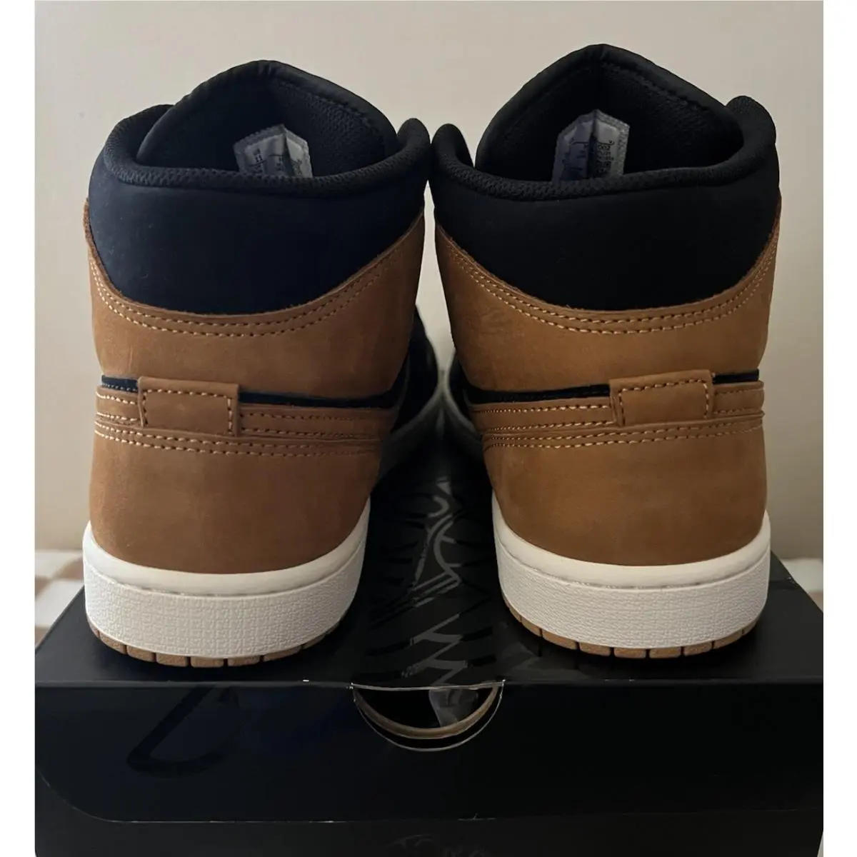 Nike shoes - Nike Air Jordan 1 - Air - HV4091 002 - Black/Flax/Varsity Red 10