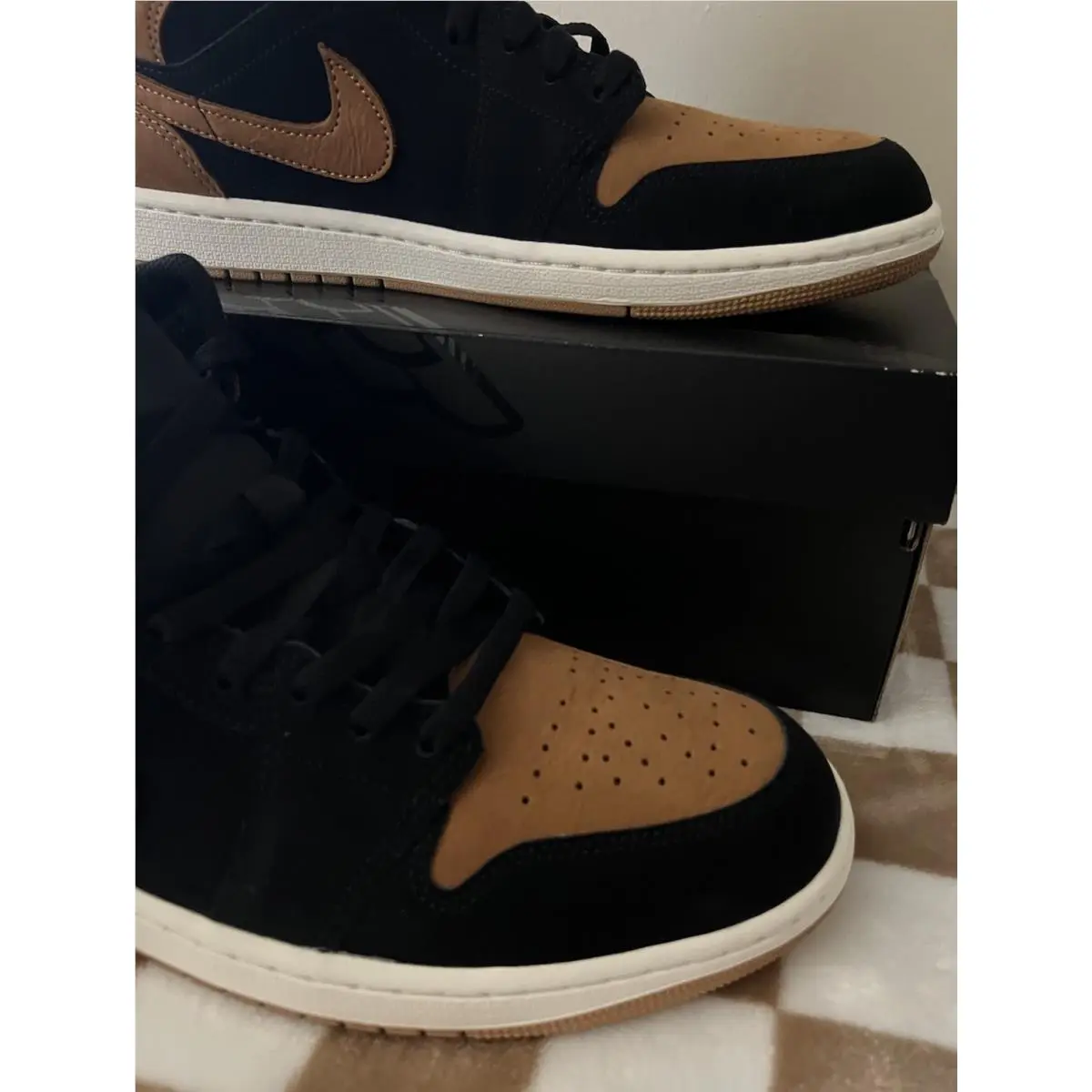 Nike shoes - Nike Air Jordan 1 - Air - HV4091 002 - Black/Flax/Varsity Red 3