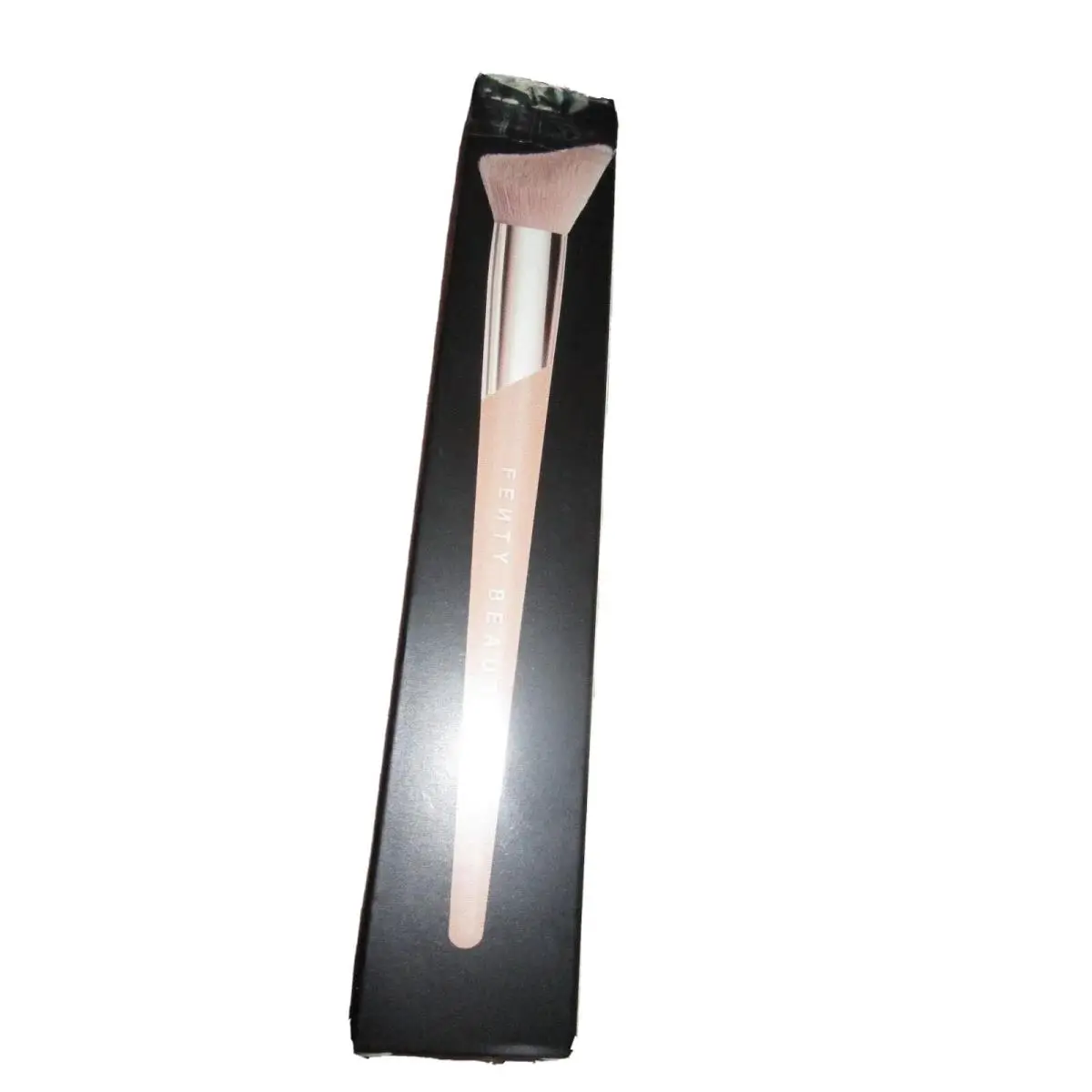 Fenty Beauty Custom Cheek Hugging Shape Highlight Angled Brush