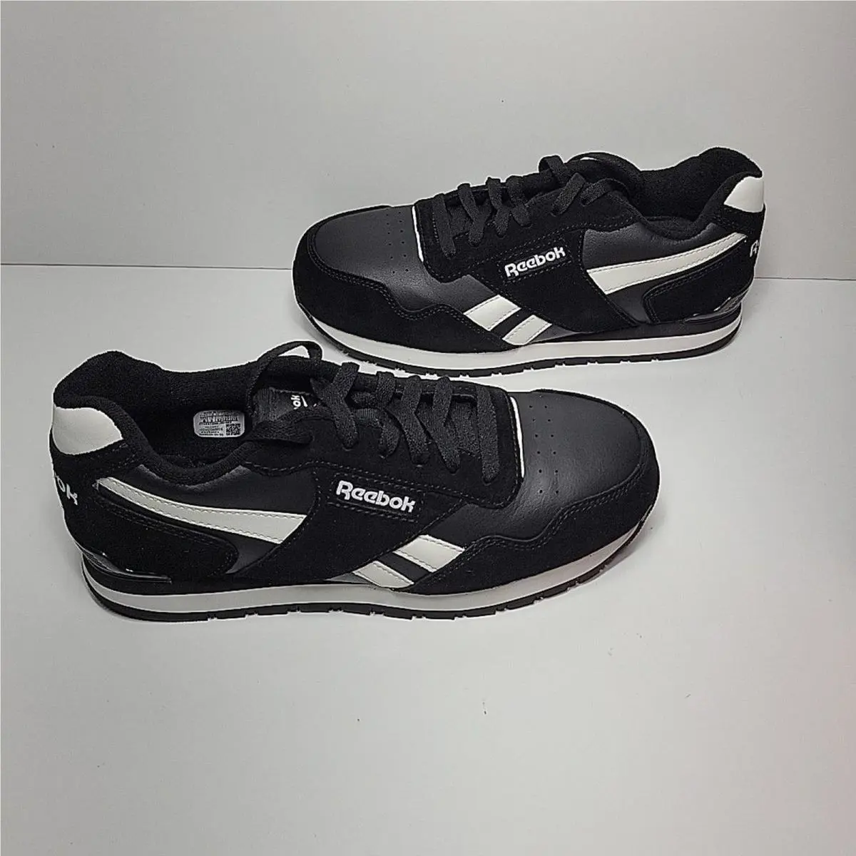 Reebok shoes - Black (UPC: 690774550889) 0