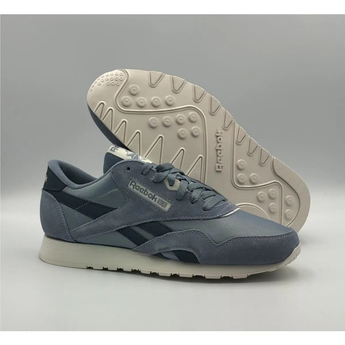 Reebok shoes - Reebok Classic - Classic - 100074323 - Blue 2