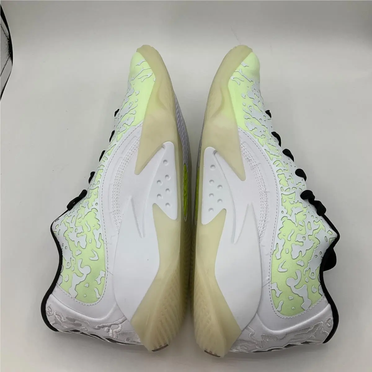 Nike shoes - Jordan Zion 3 - Zion - DR0675-110 - White 3