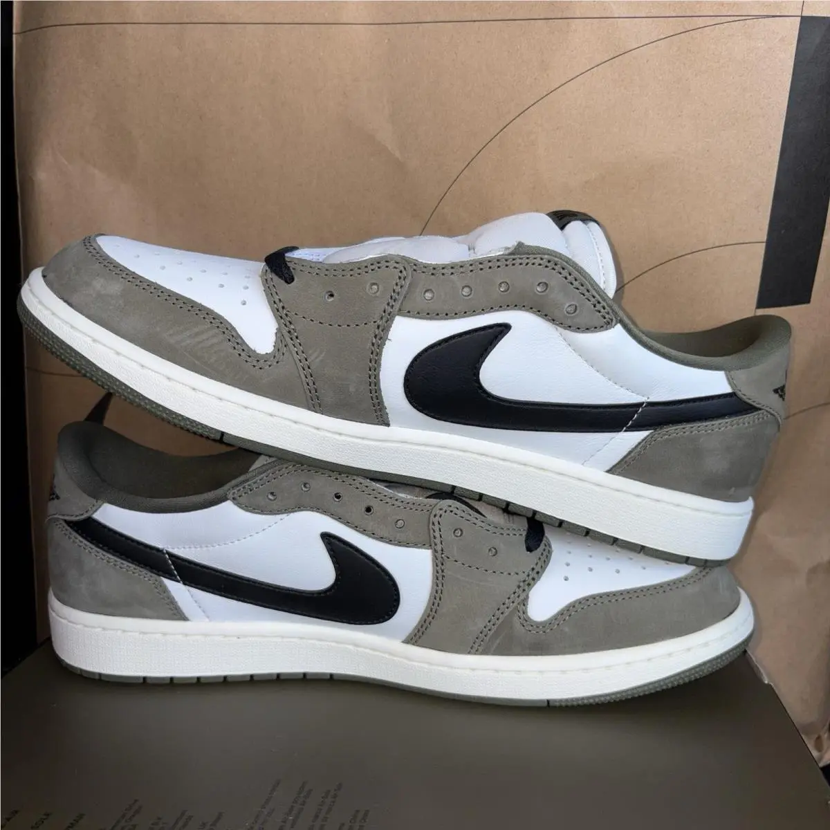 Nike shoes - Air Jordan 1 - Air - HQ6998-200 - Multicolor 1