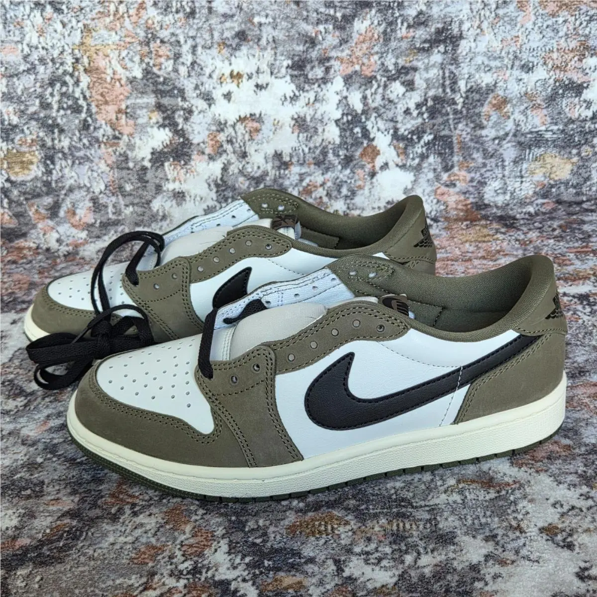Nike shoes - Air Jordan 1 - Air - HQ6998-200 - Medium Olive Black 3