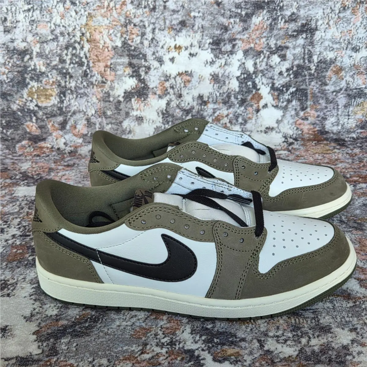 Nike shoes - Air Jordan 1 - Air - HQ6998-200 - Medium Olive Black 4