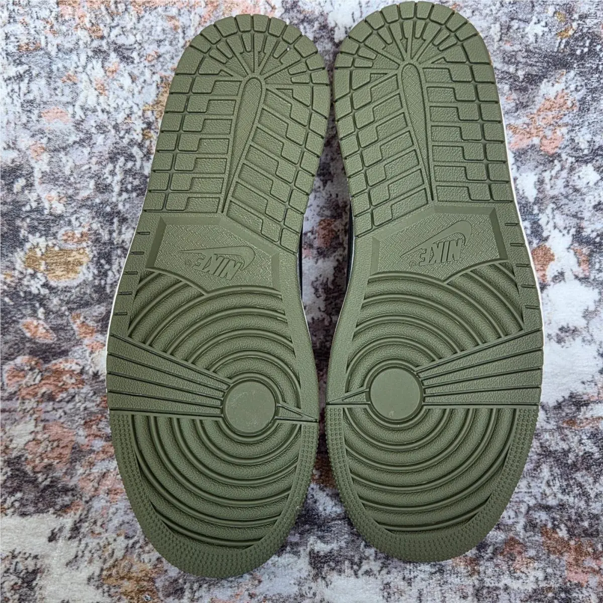 Nike shoes - Air Jordan 1 - Air - HQ6998-200 - Medium Olive Black 7