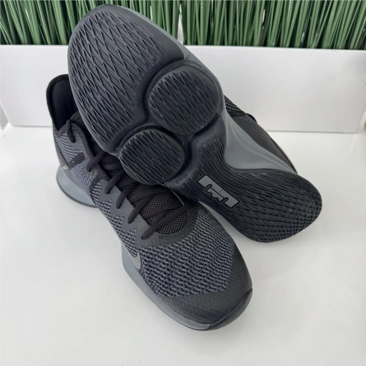 Nike shoes - Nike LeBron Witness - LeBron Witness - BV7427-003 - Black 4