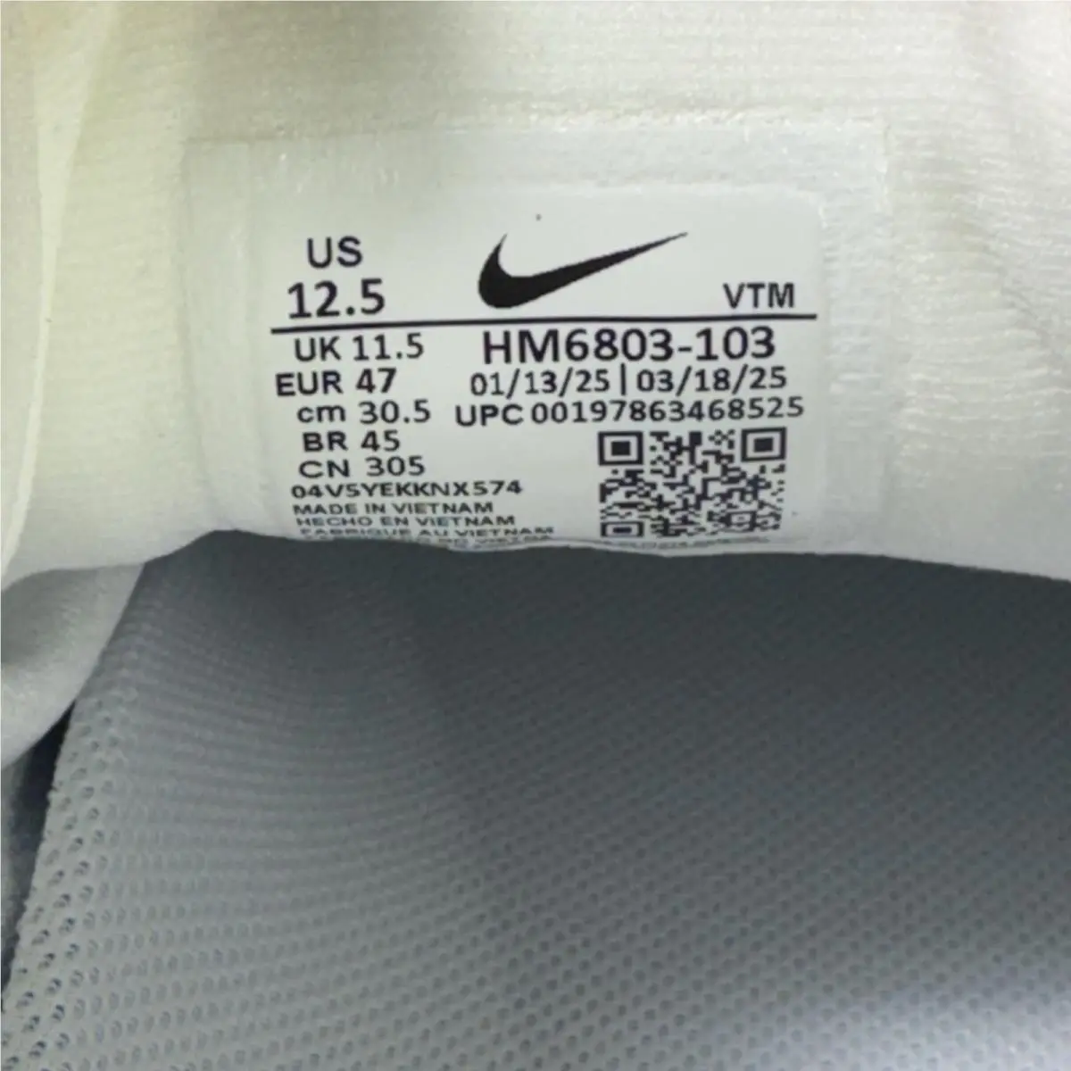 Nike shoes - Nike Vomero 18 - Vomero - HM6803-103 - White 4