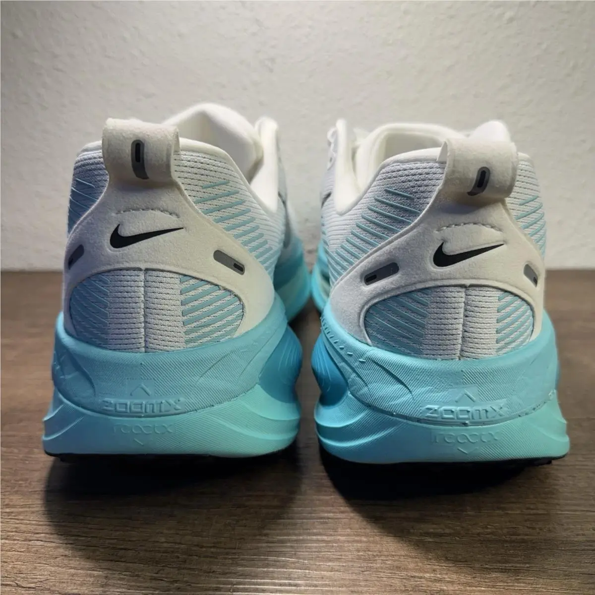 Nike shoes - Nike Vomero 18 - Vomero - HM6803-103 - White 7
