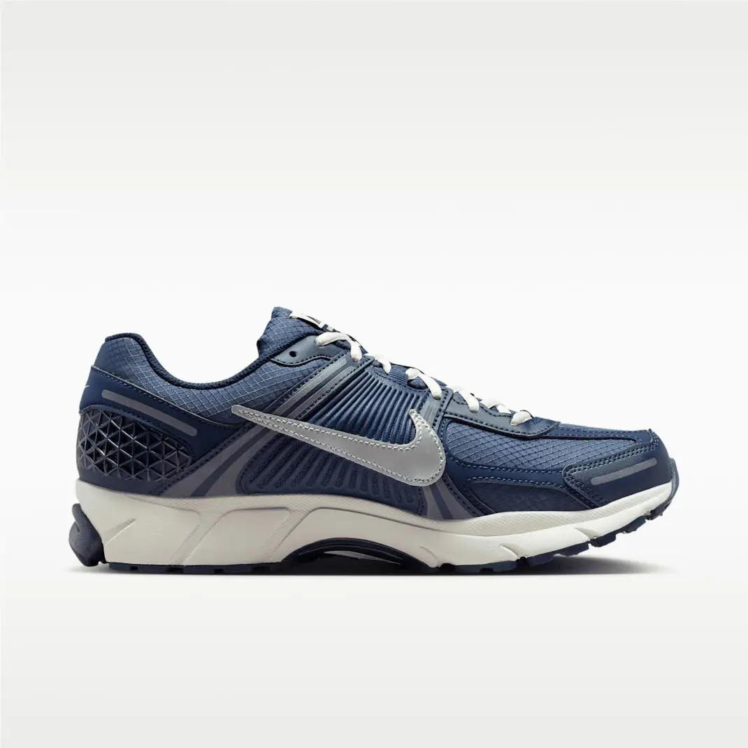 Nike shoes - Blue Void/Midnight Navy/Light Orewood Brown/Metallic Silver 2