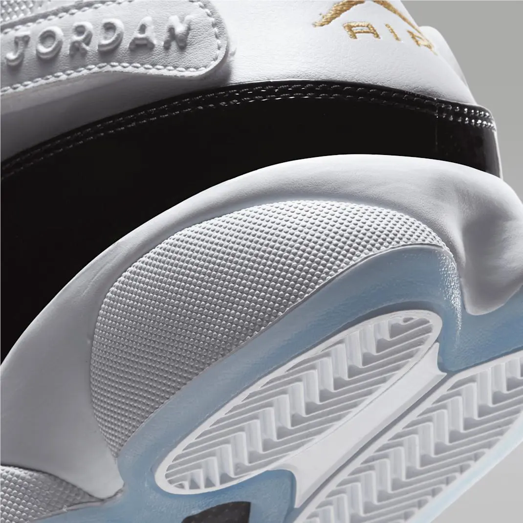 Nike shoes - White/Black/Ice/Metallic Gold 10
