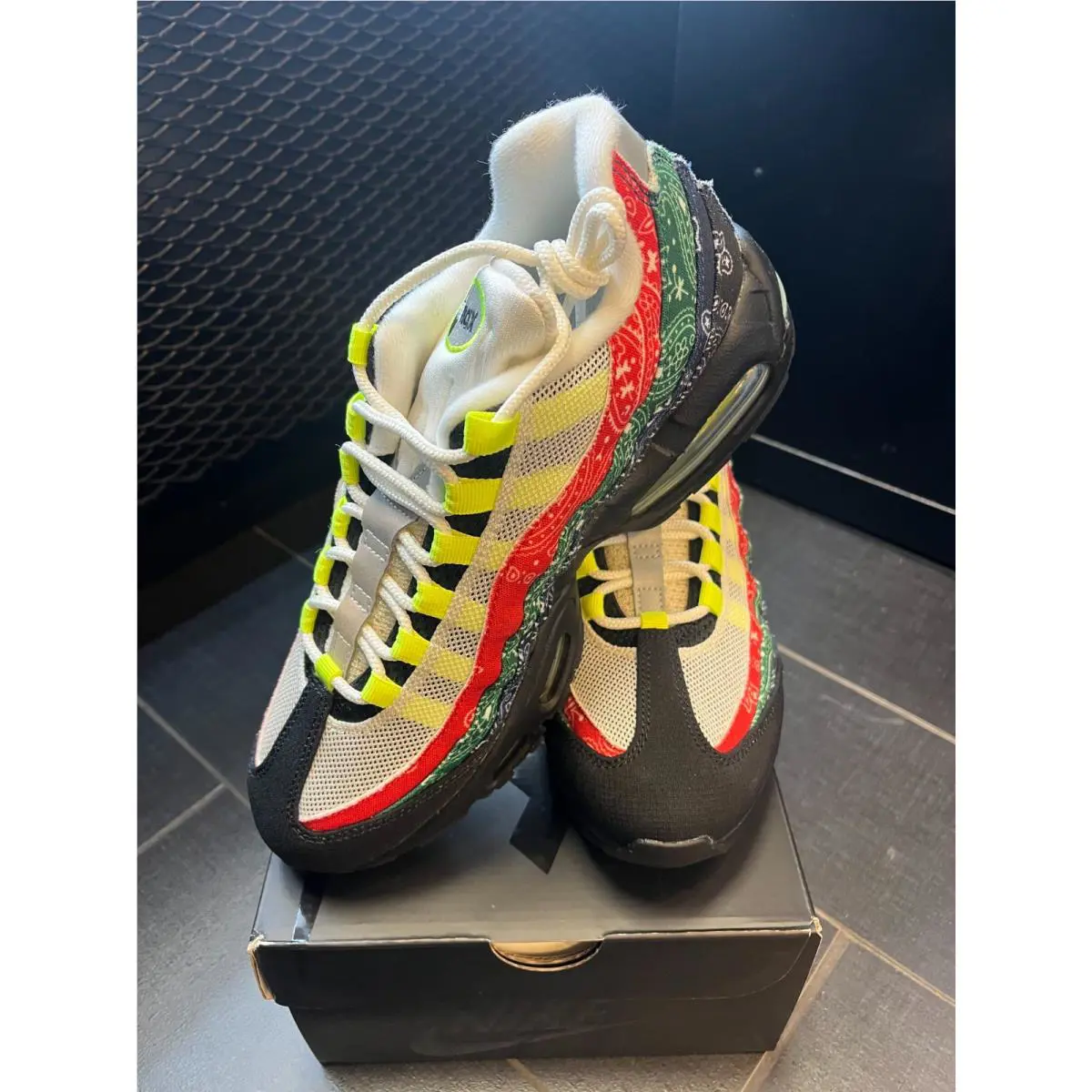 Nike shoes - MULTI 4