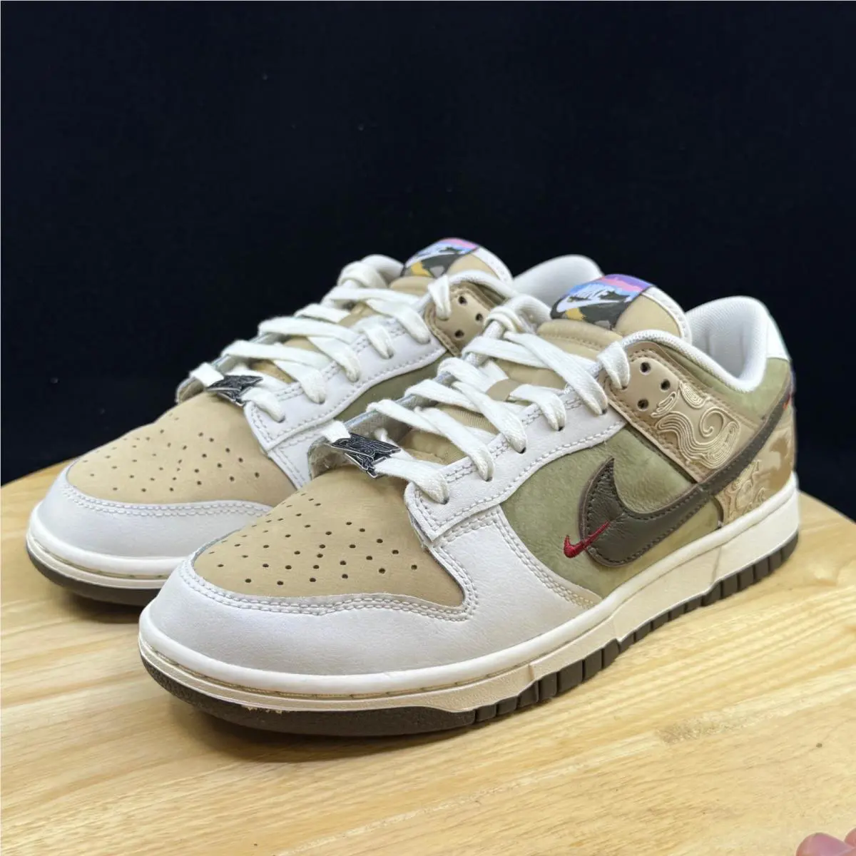 Nike shoes - White 5