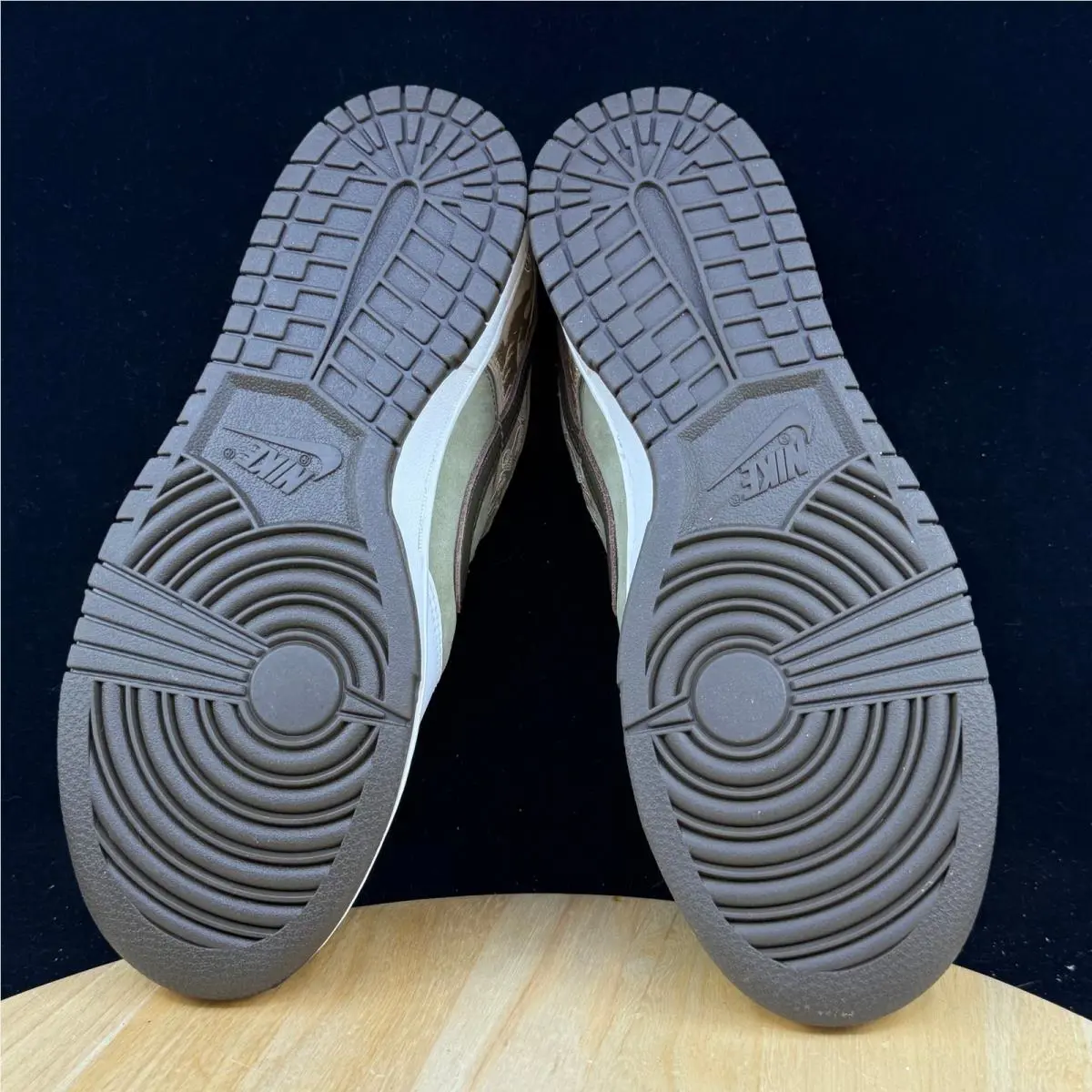 Nike shoes - White 7