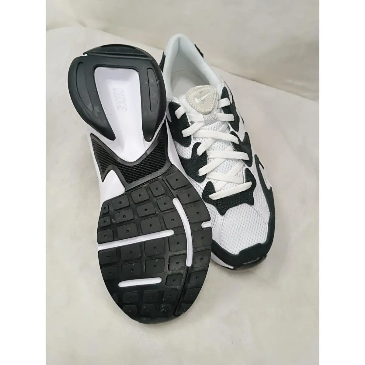 Nike shoes - Nike AL8 - FJ3794-104 - White 9