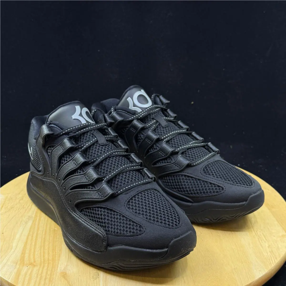 Nike shoes - Black 2