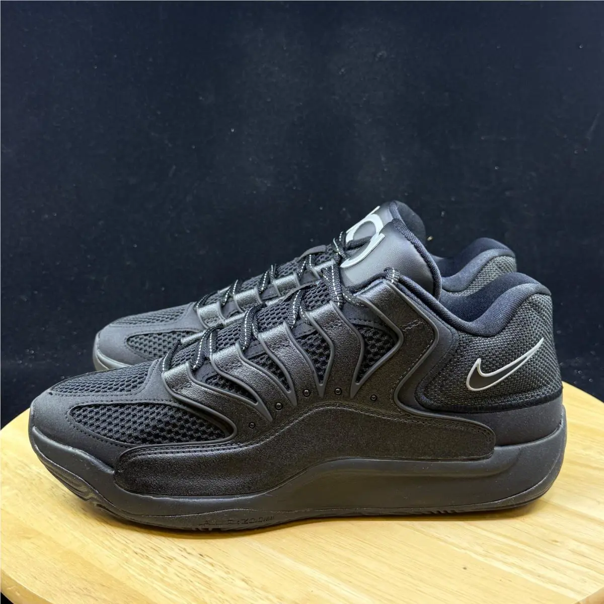 Nike shoes - Black 5