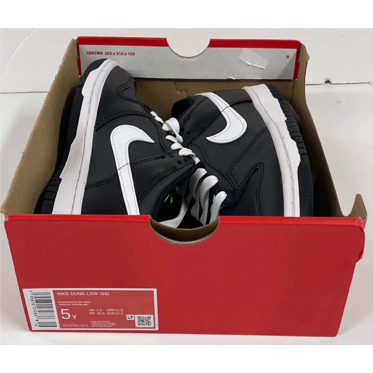 Nike shoes - Black (UPC: 195870272838) 8