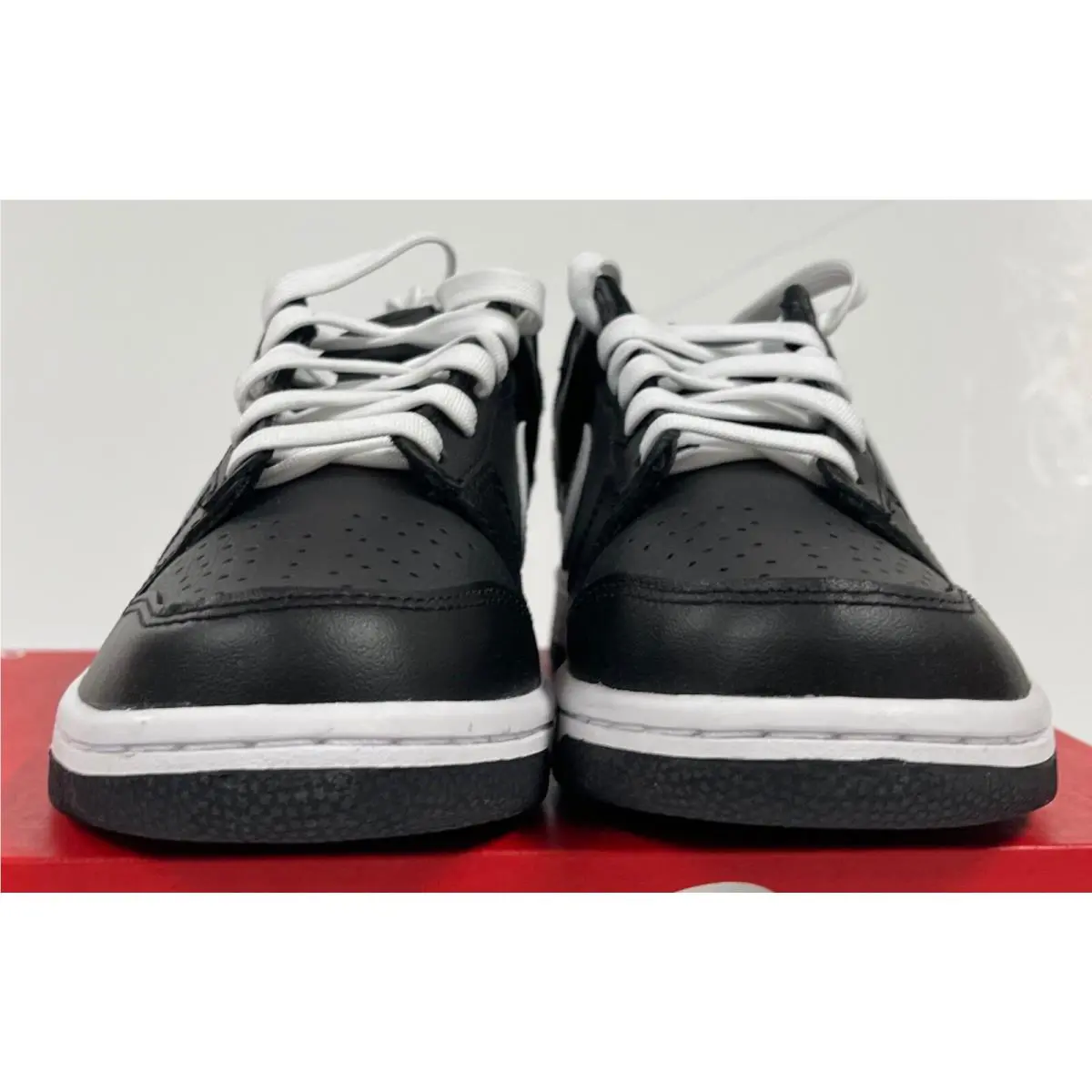 Nike shoes - Black (UPC: 195870272838) 4