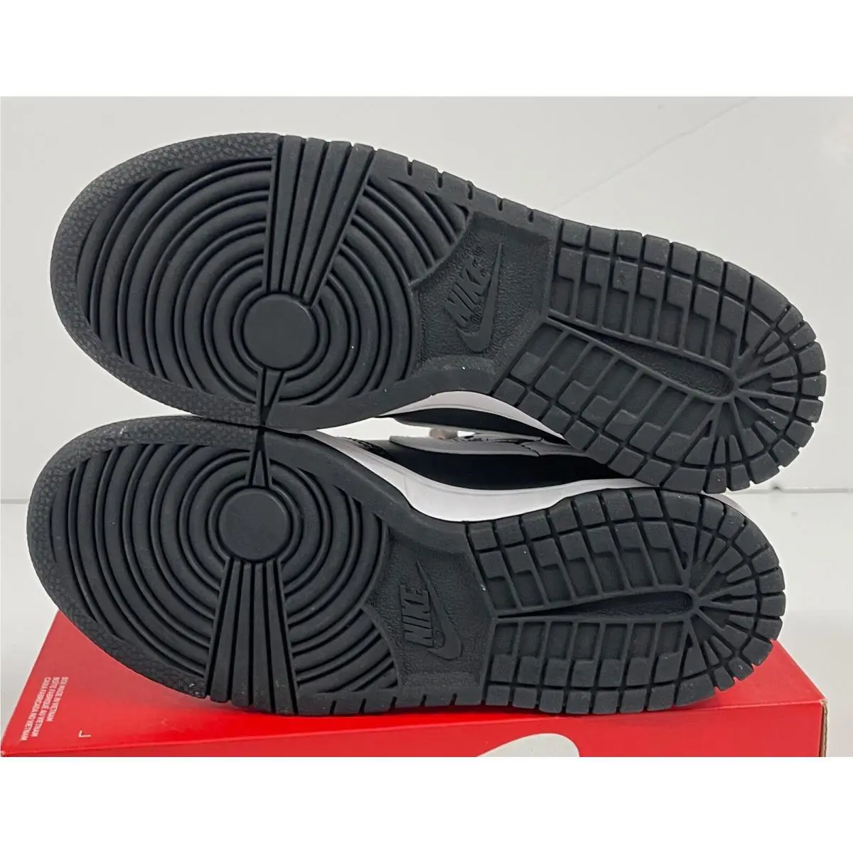 Nike shoes - Black (UPC: 195870272838) 7
