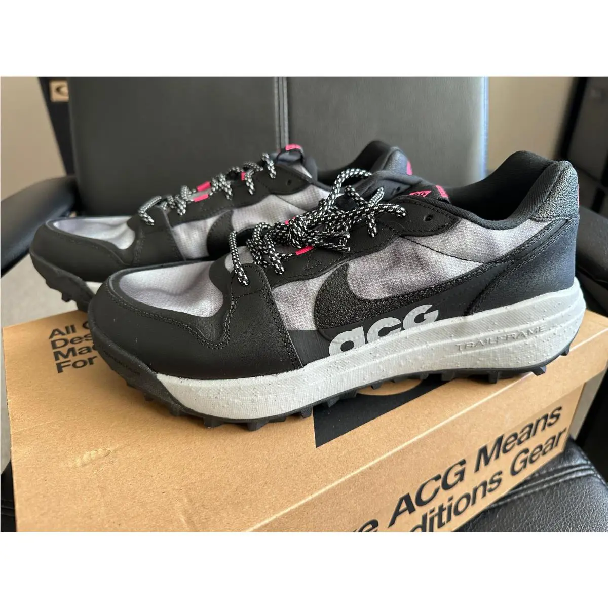 Nike shoes - Black Hyper Pink 4