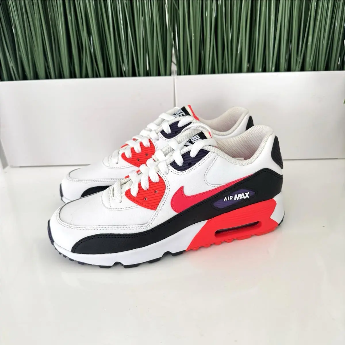 Nike Air Max 90 Nby White Leather Red 833412-117 Mens Size 5.5Y/ Womens Size 7
