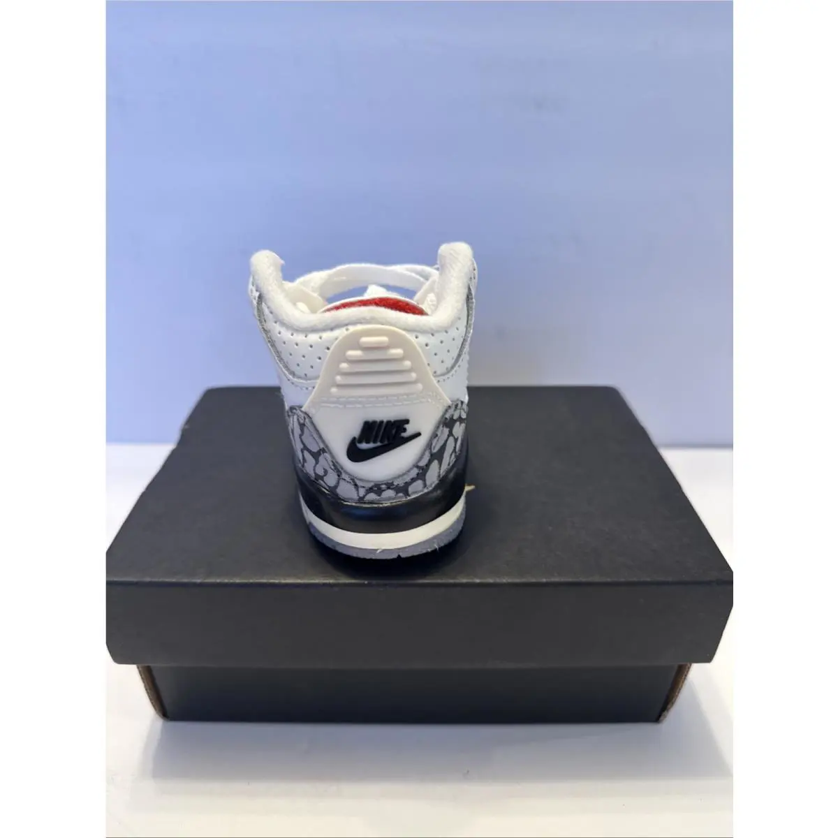 Nike shoes - Air Jordan 3 - Air - White (UPC: 196149218816) 4