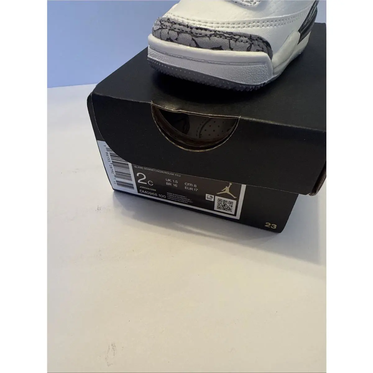 Nike shoes - Air Jordan 3 - Air - White (UPC: 196149218816) 0