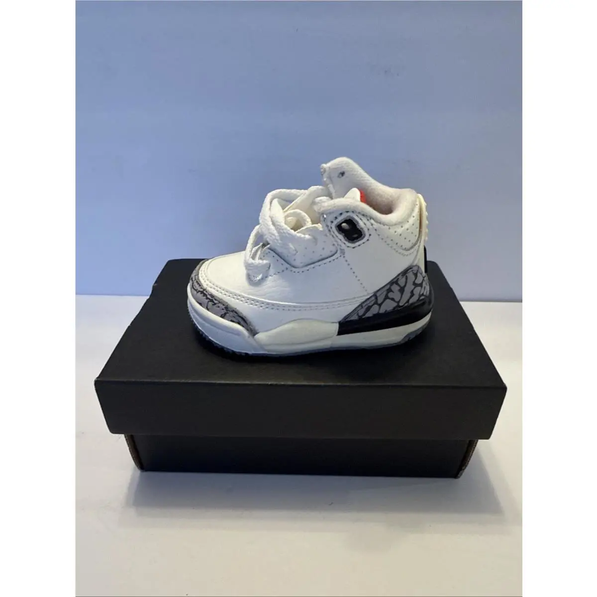 Nike shoes - Air Jordan 3 - Air - White (UPC: 196149218816) 2