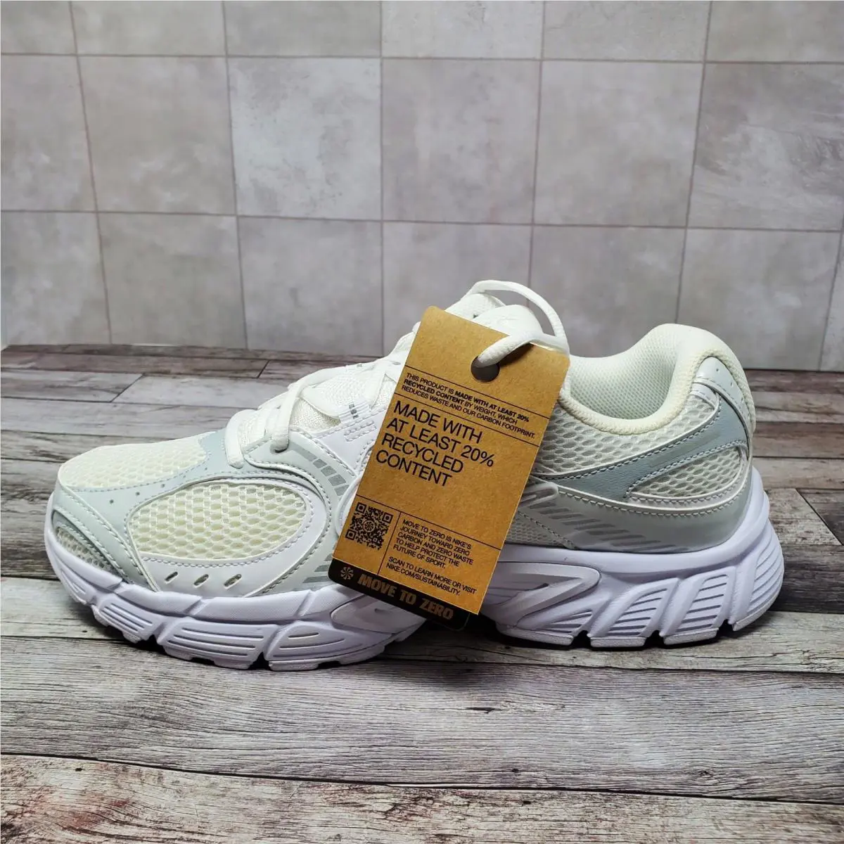 Nike shoes - Nike V5 RNR - RNR - HJ5228-101 - White 3