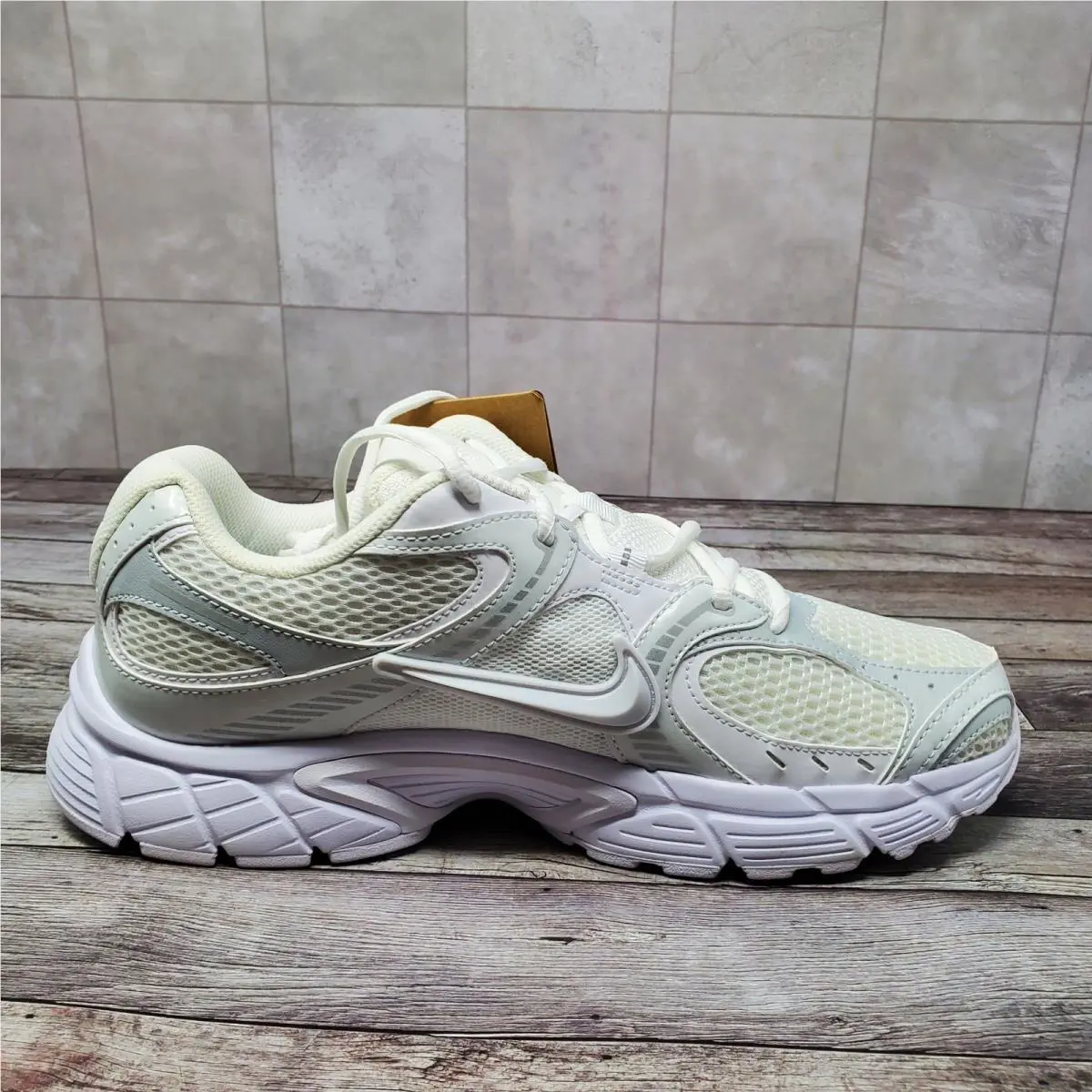 Nike shoes - Nike V5 RNR - RNR - HJ5228-101 - White 4
